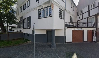 Notarin Annette Meyer-Deisenroth